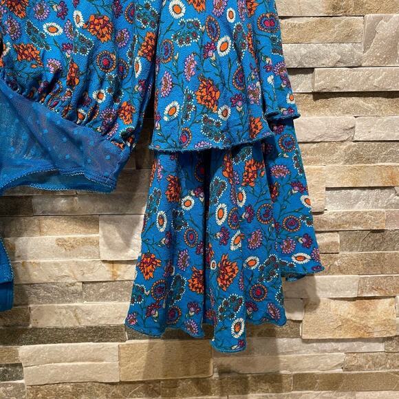 Intimately Free People Bodysuit M Azure | She’s Dainty Floral Bell Sleeve V-Neck - Picture 4 of 8